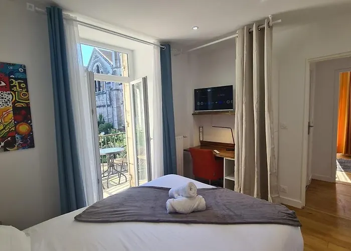アパート Les Balcons De St Martin 1 ペリグー